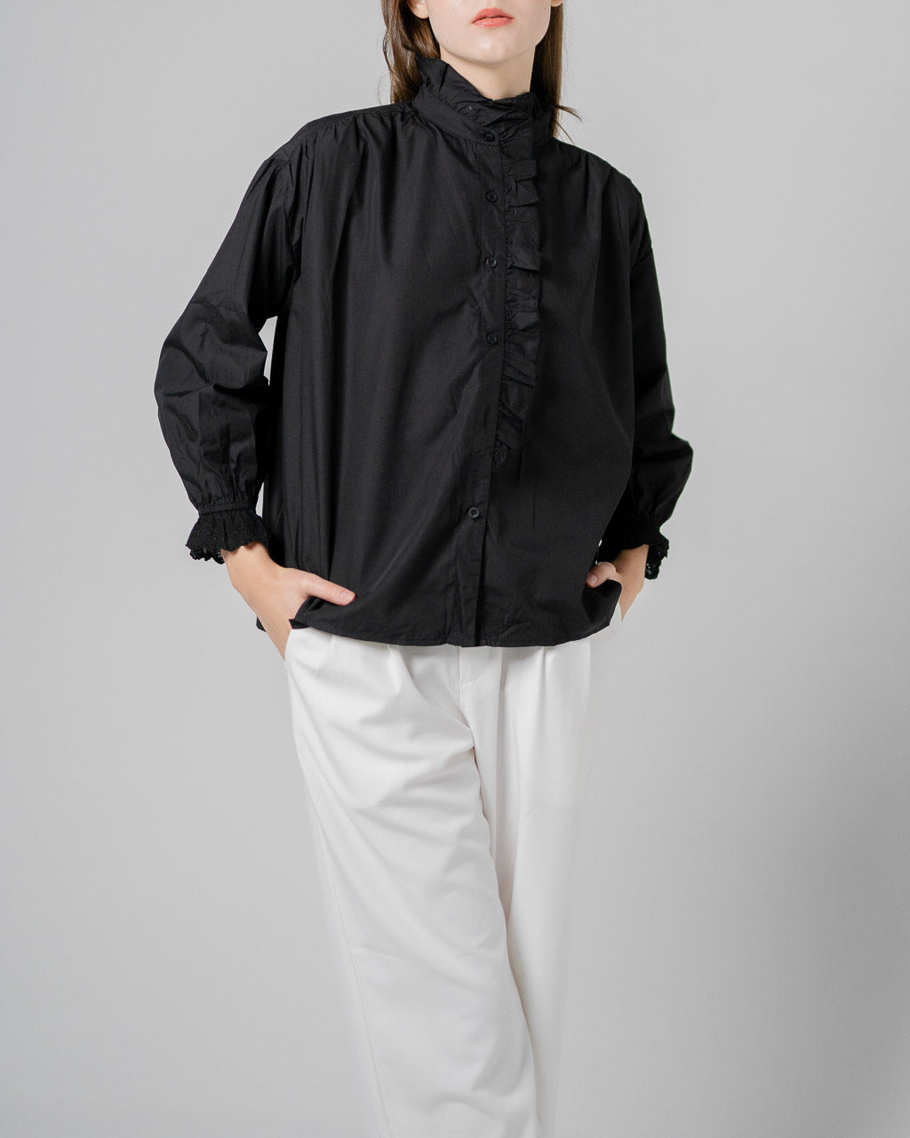 Lena Ruffle Black Blouse – Atasan Casual Wanita - 188965