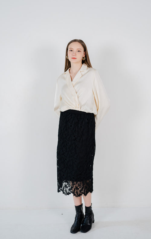 Adelia Satin Crop Ivory Shirt – Atasan Casual Wanita - 188950