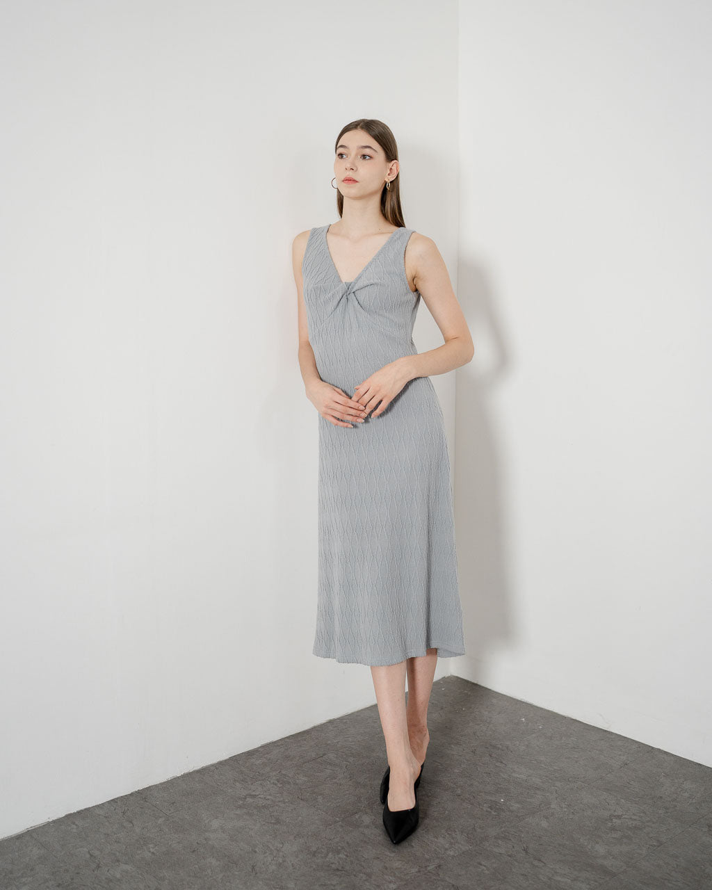 Carla Knot Woven Grey Dress – Dress Rajut Wanita - 788204