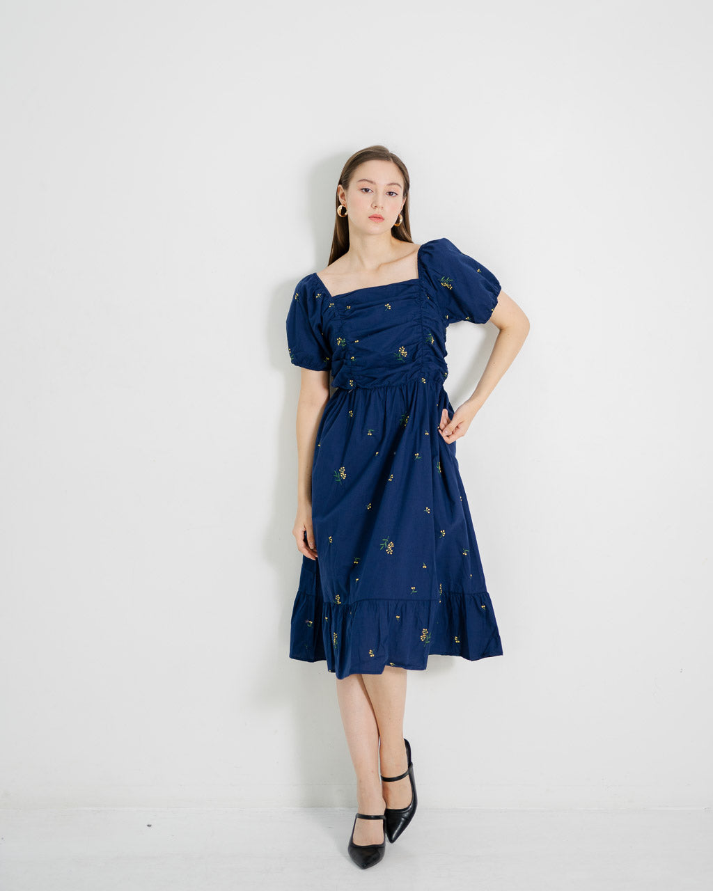 Plumeria Flower Embroidery Puff Navy Dress – Gaun Wanita Casual - 788933