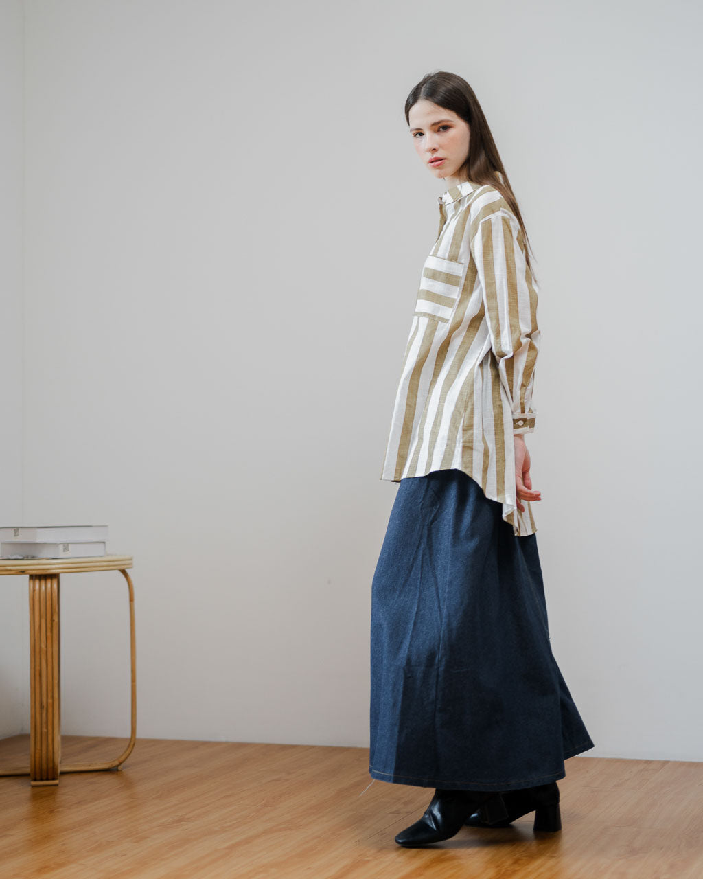 Andine Oversized Big Striped Navy Shirt – Atasan Lengan Panjang Wanita - 188609