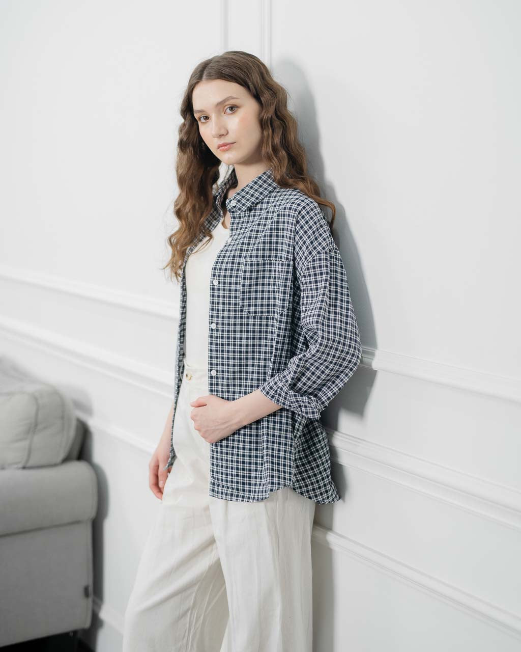 Erina Oversized Plaid Navy Shirt – Kemeja Wanita Casual - 188248