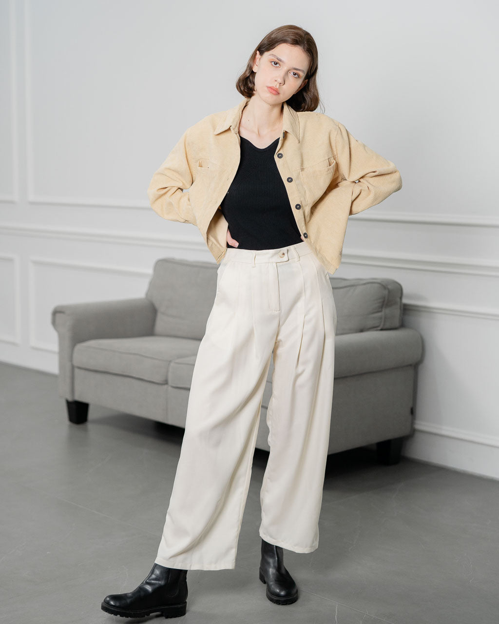 Abigail Oversized Corduroy Ivory Top – Kemeja Casual - 188647 ( RESTOCK )