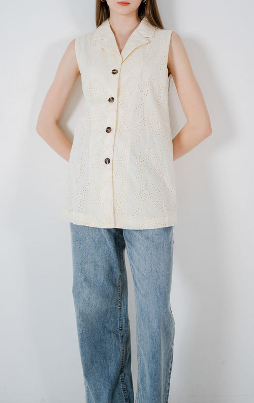 Cantela Crochet Sleveeless Ivory Top – Atasan Wanita - 188227