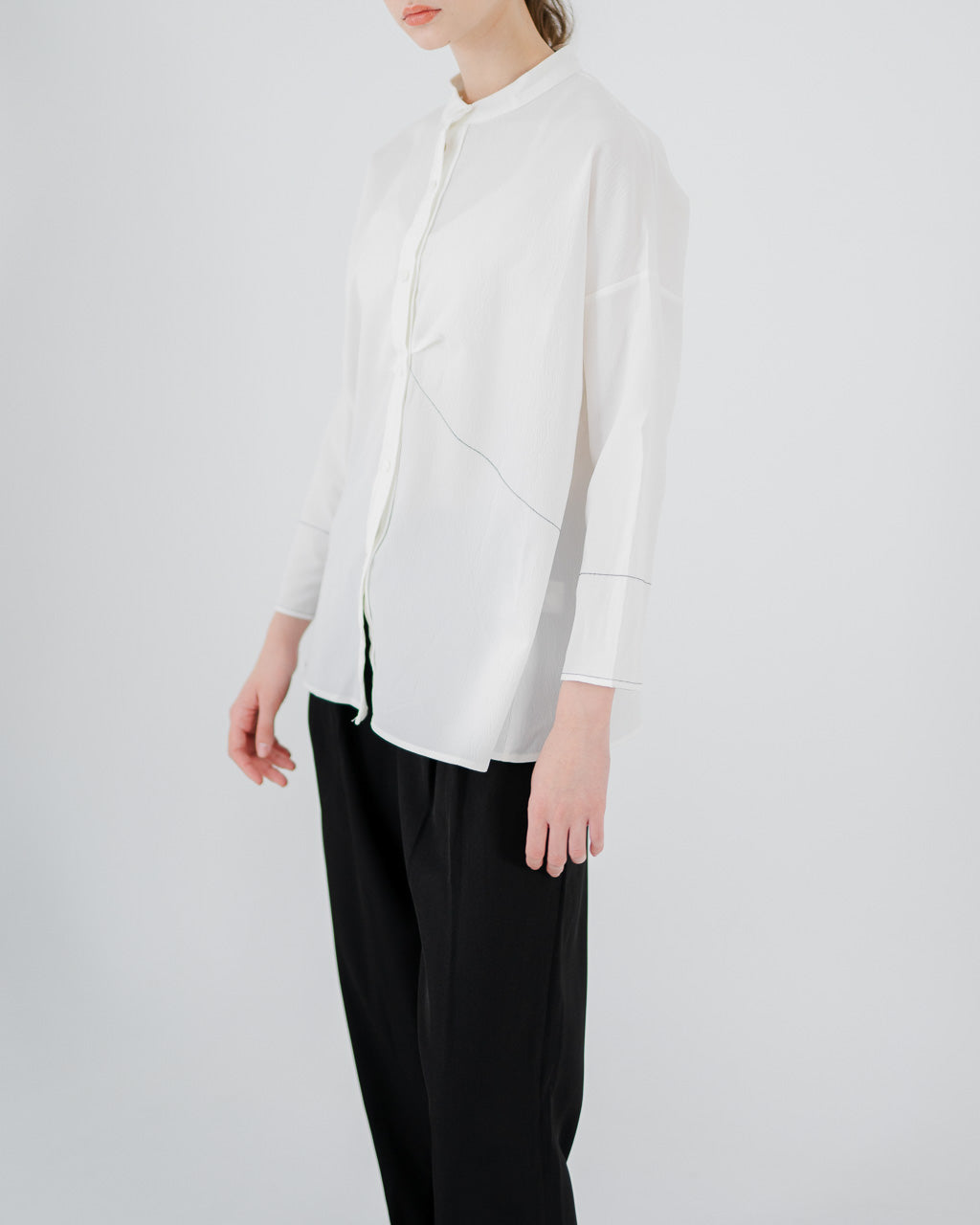 Tara Mandarin Collar White Top – Atasan Wanita Lengan Panjang - 188638