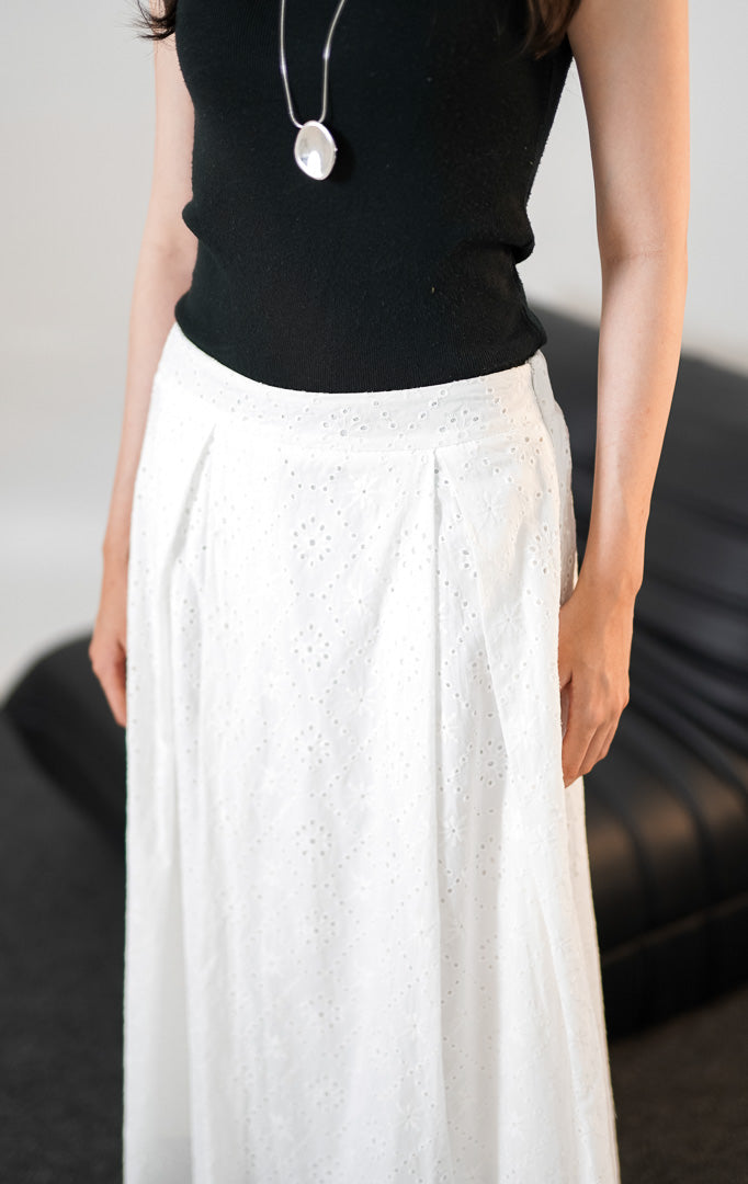 Nyra Skirt White