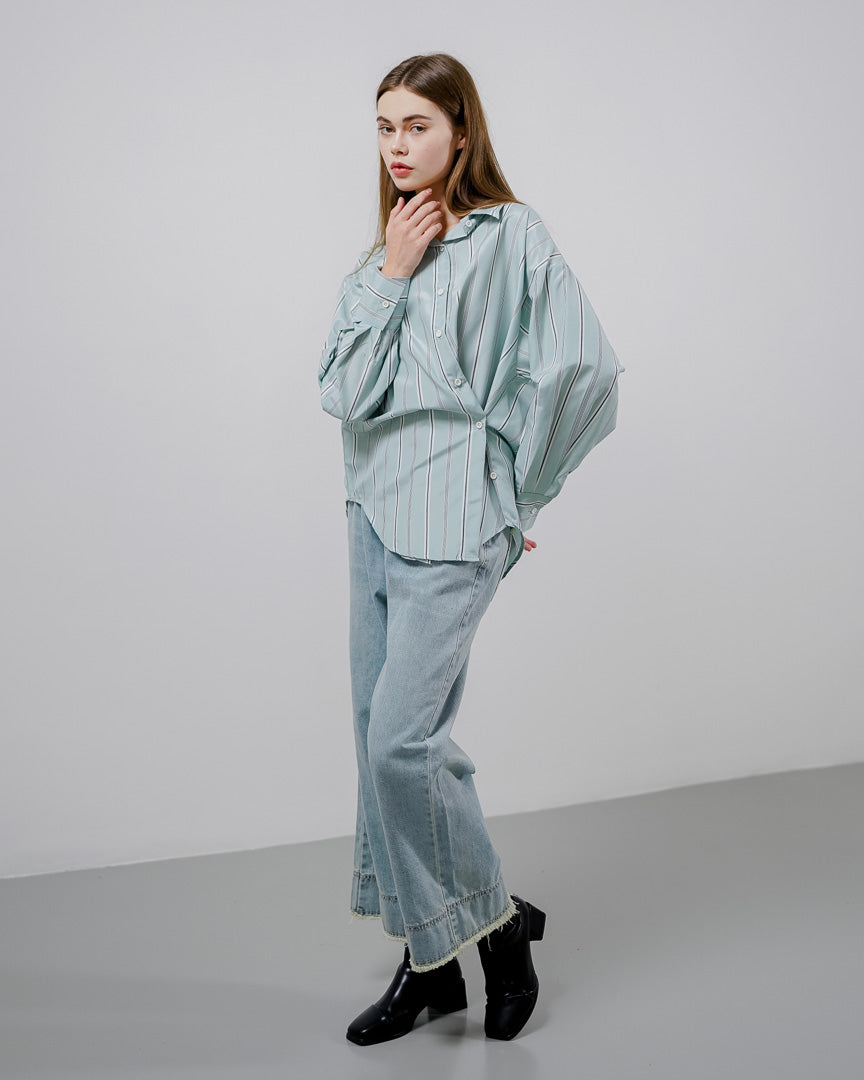 Flyn Oversized Striped Sage Shirt – Kemeja Wanita Lengan Panjang