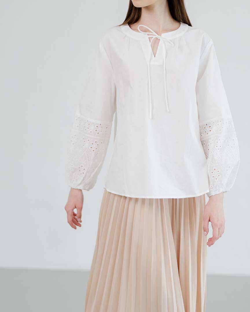 Kirei Sleeve Crochet White Blouse  - Atasan Wanita Kekinian Lengan Panjang - 189343