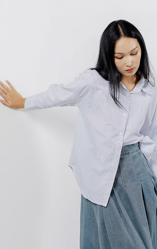 Cara Oversized Striped White Shirt – Baju Atasan Kemeja Wanita Lengan Panjang - 189405