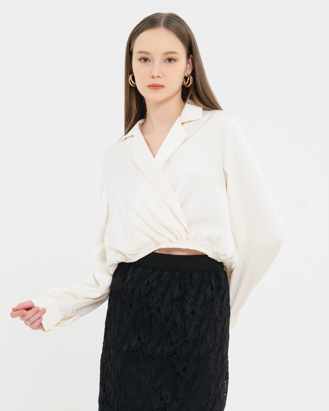 Adelia Satin Crop Ivory Shirt – Atasan Casual Wanita - 188950