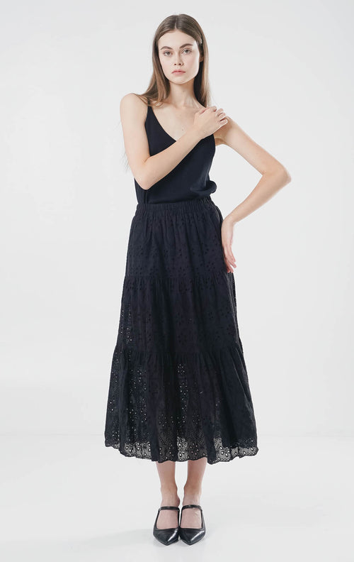 Bingin Tiered Crochet Black Skirt – Rok Kekinian Wanita