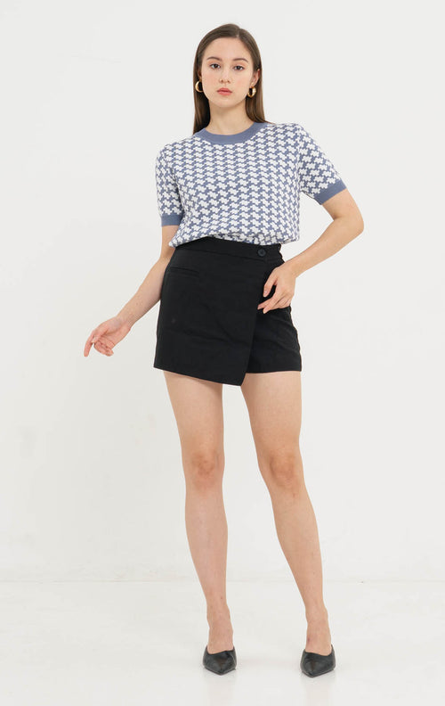 Ari Wrap Black Skort – Celana Pendek Wanita - 288953