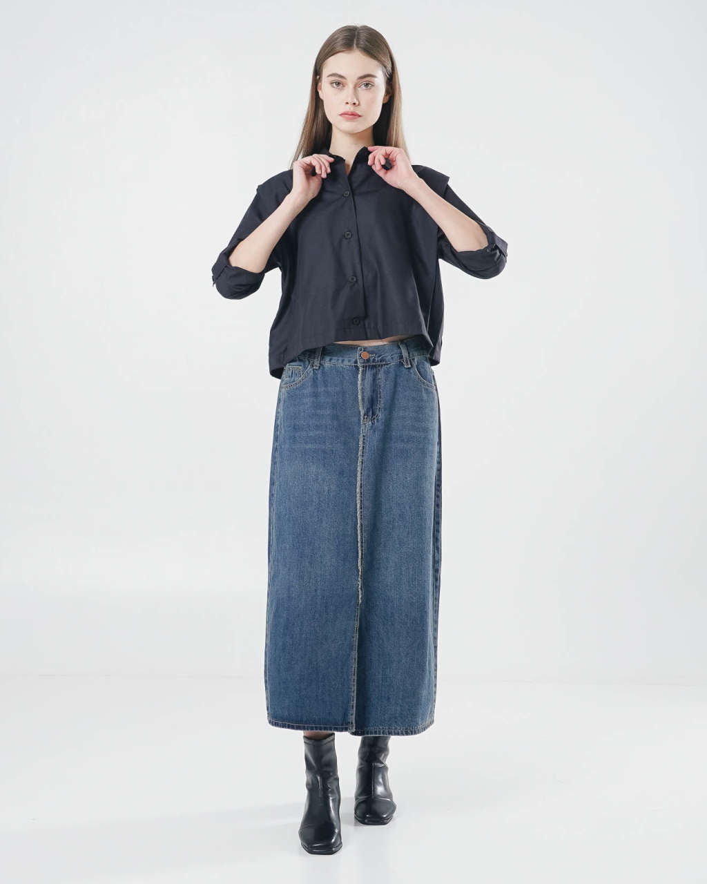 Riley Oversized Black Shirt – Kemeja Casual Wanita