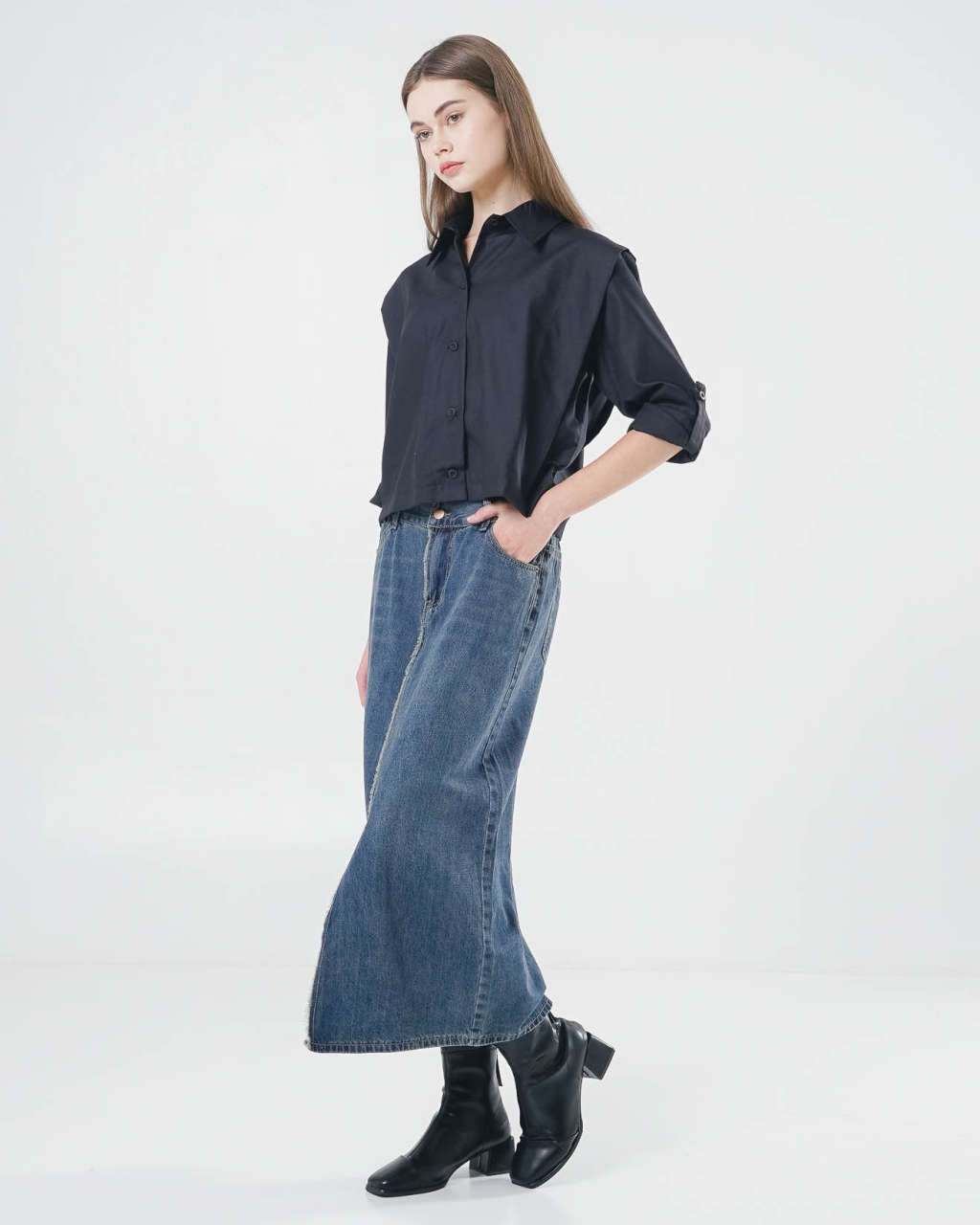 Riley Oversized Black Shirt – Kemeja Casual Wanita