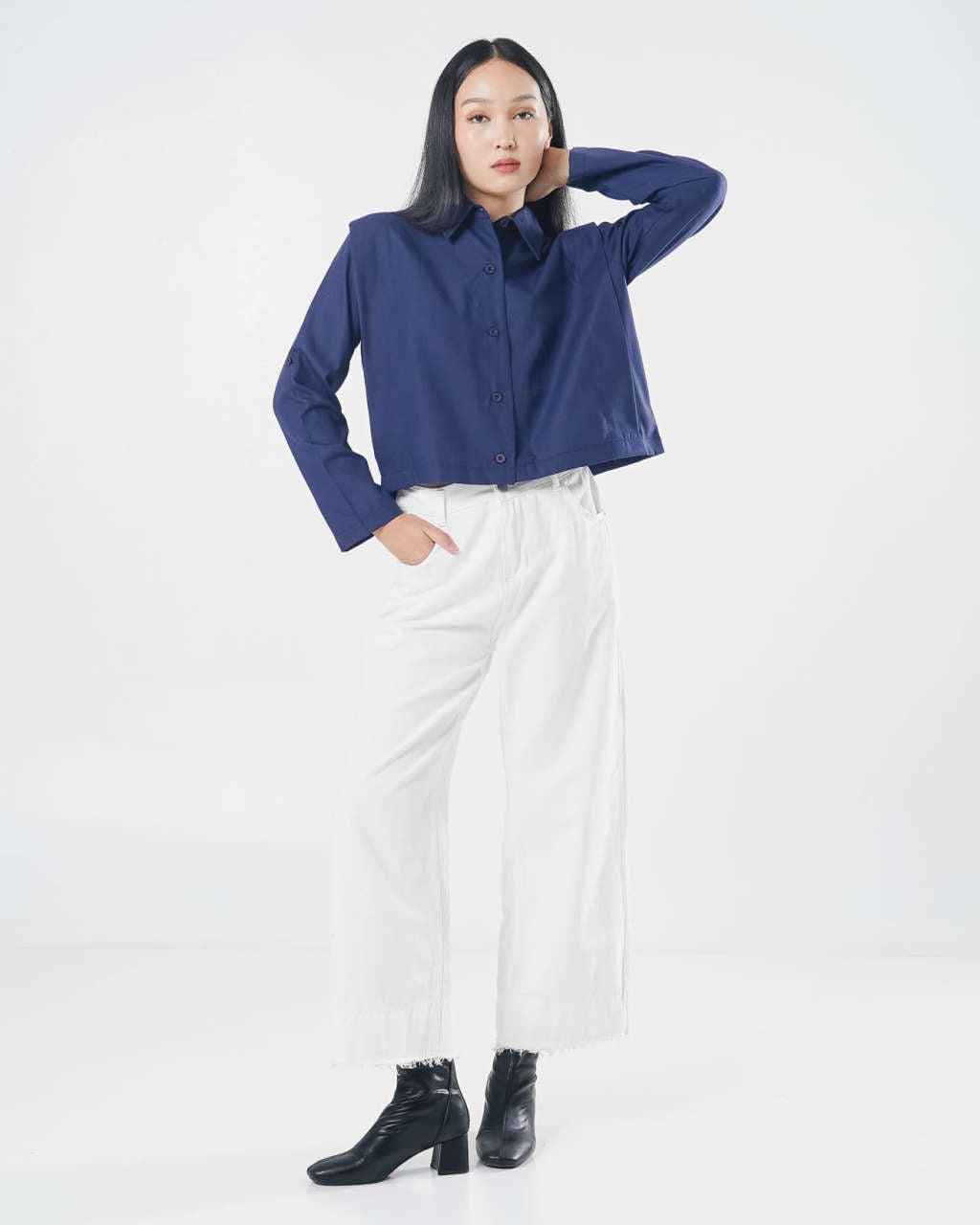 Riley Oversized Navy Shirt –  Kemeja Casual Wanita