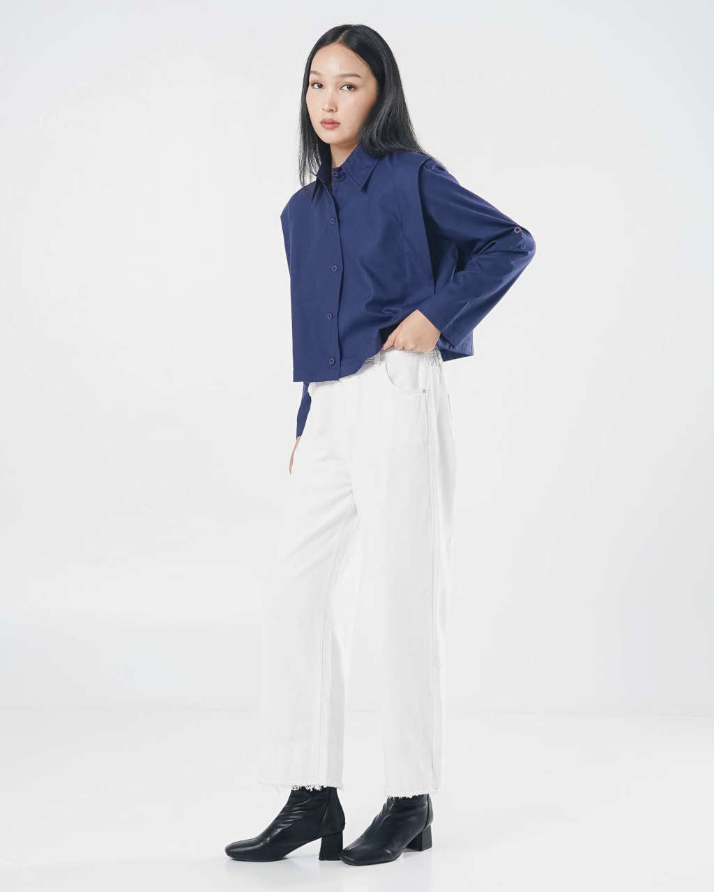 Riley Oversized Navy Shirt –  Kemeja Casual Wanita