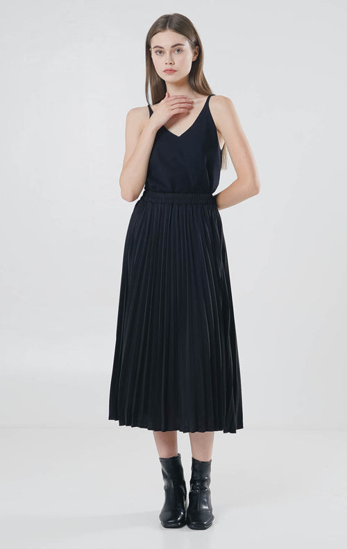 Larissa Pleats Skirt Black  – Rok Kekinian Wanita ( RESTOCK )