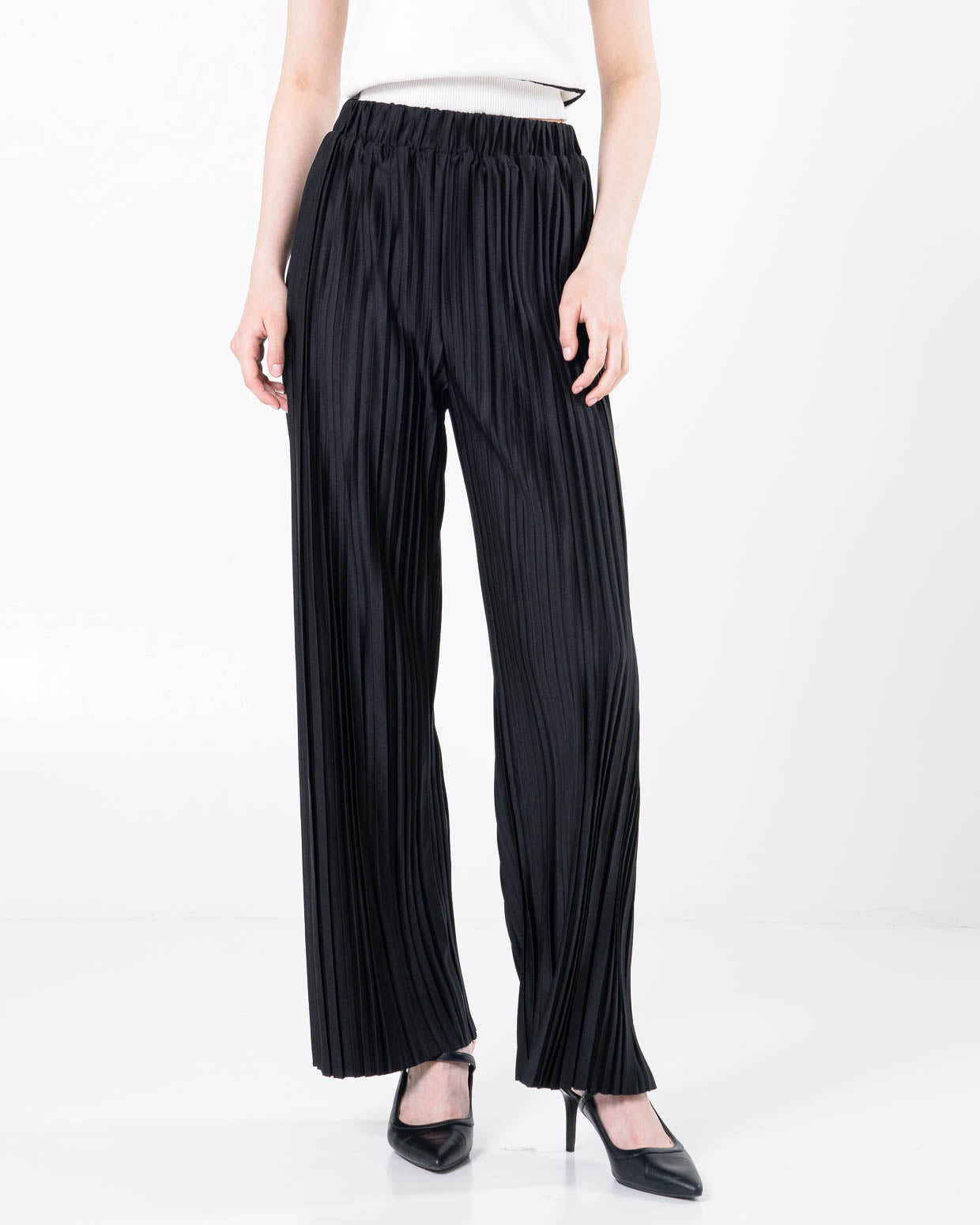 Peonies Pleats Wide Black Pants – Celana Panjang Casual Wanita - 289906  ( RESTOCK )