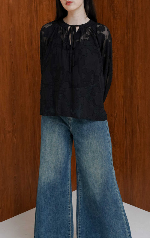 Pevita Top Black