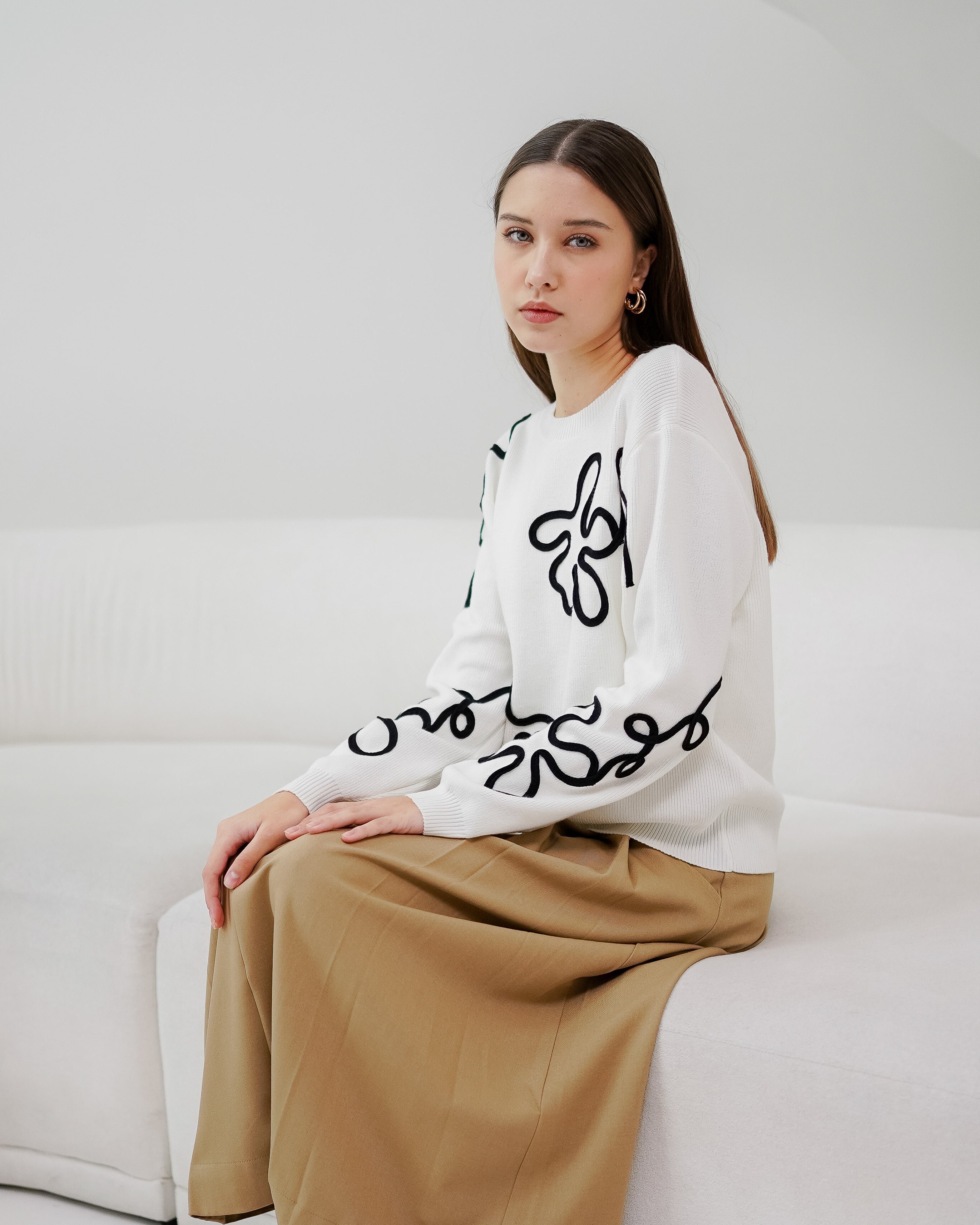 Naura Sweater White