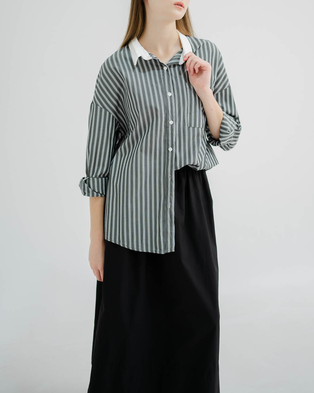 Nayeon White Collar Stripped Grey Shirt – Kemeja Wanita Lengan Panjang - 188623