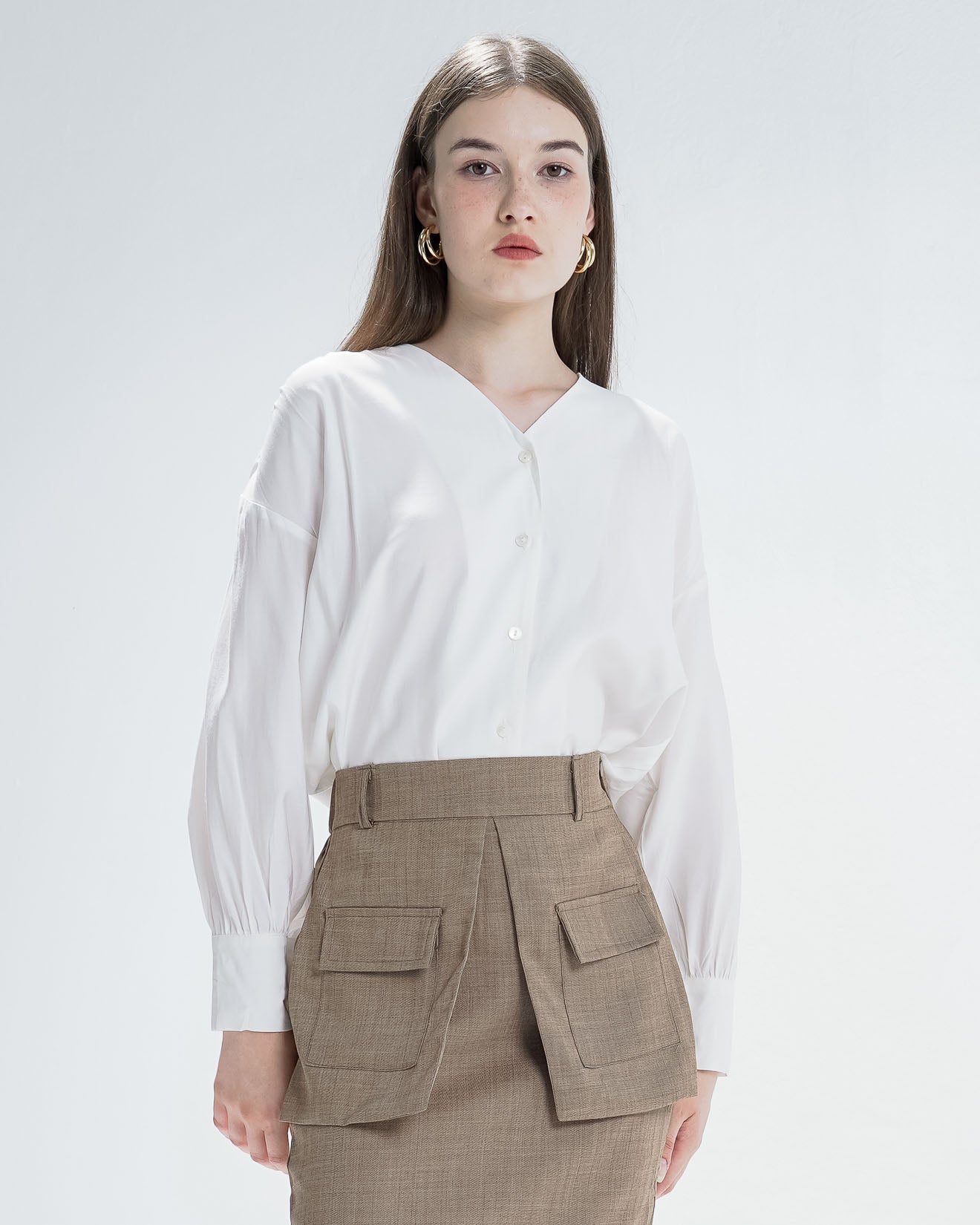 Blaise Oversized White Blouse – Atasan Wanita Lengan Panjang - 189947