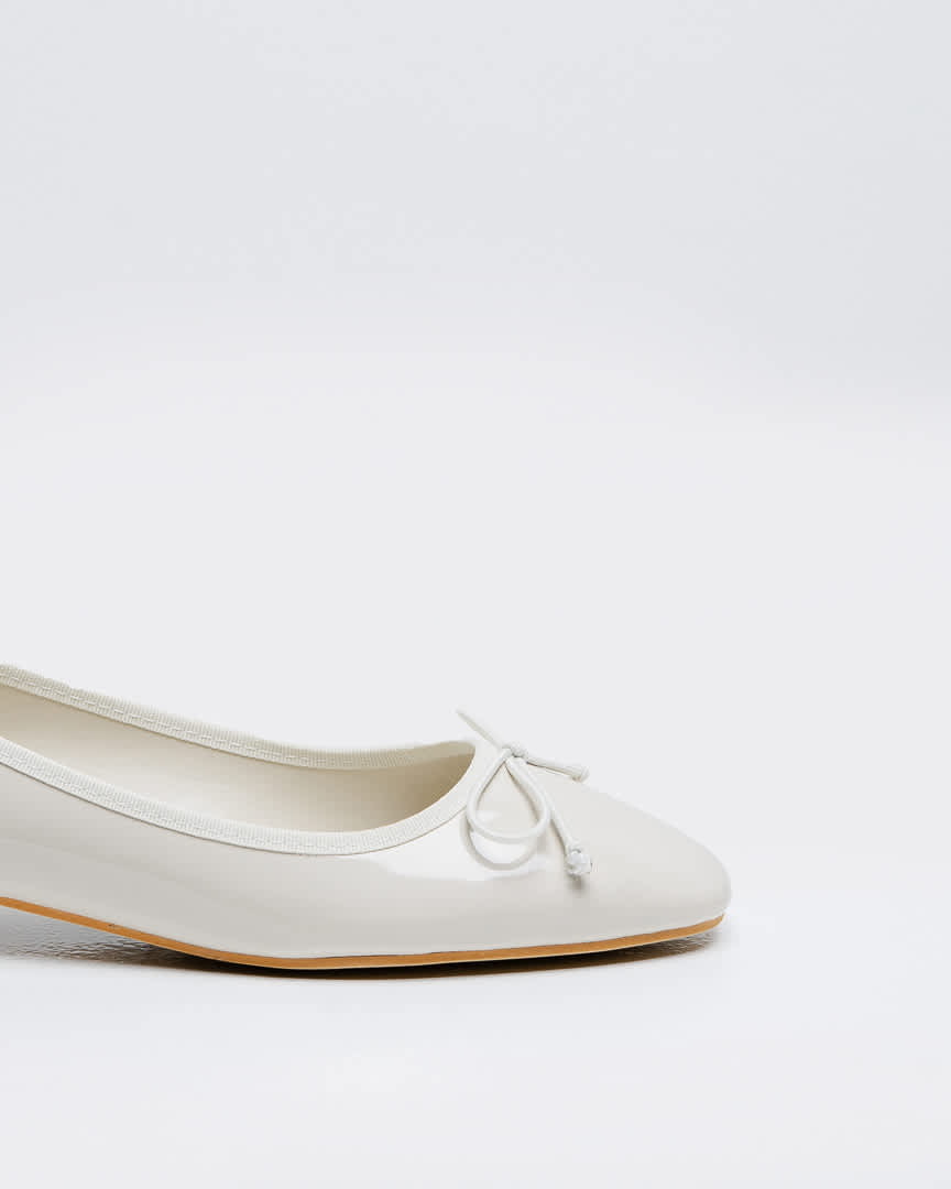 Moira Flats Ivory - Shoes Mewah Wanita – 589002