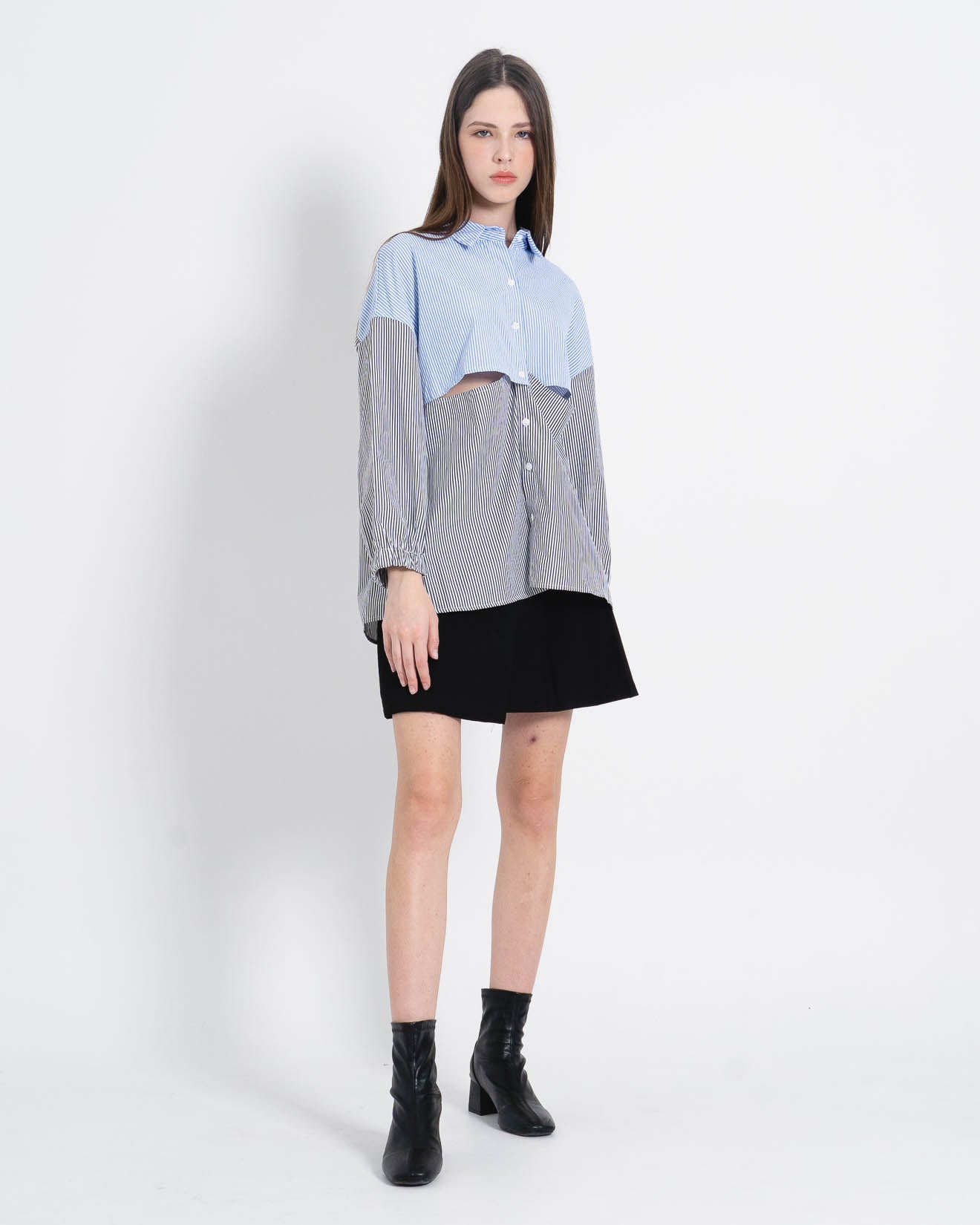 Katarina Asymmetrical Cut-Out Blue Shirt – Kemeja Lengan Panjang Wanita - 188919