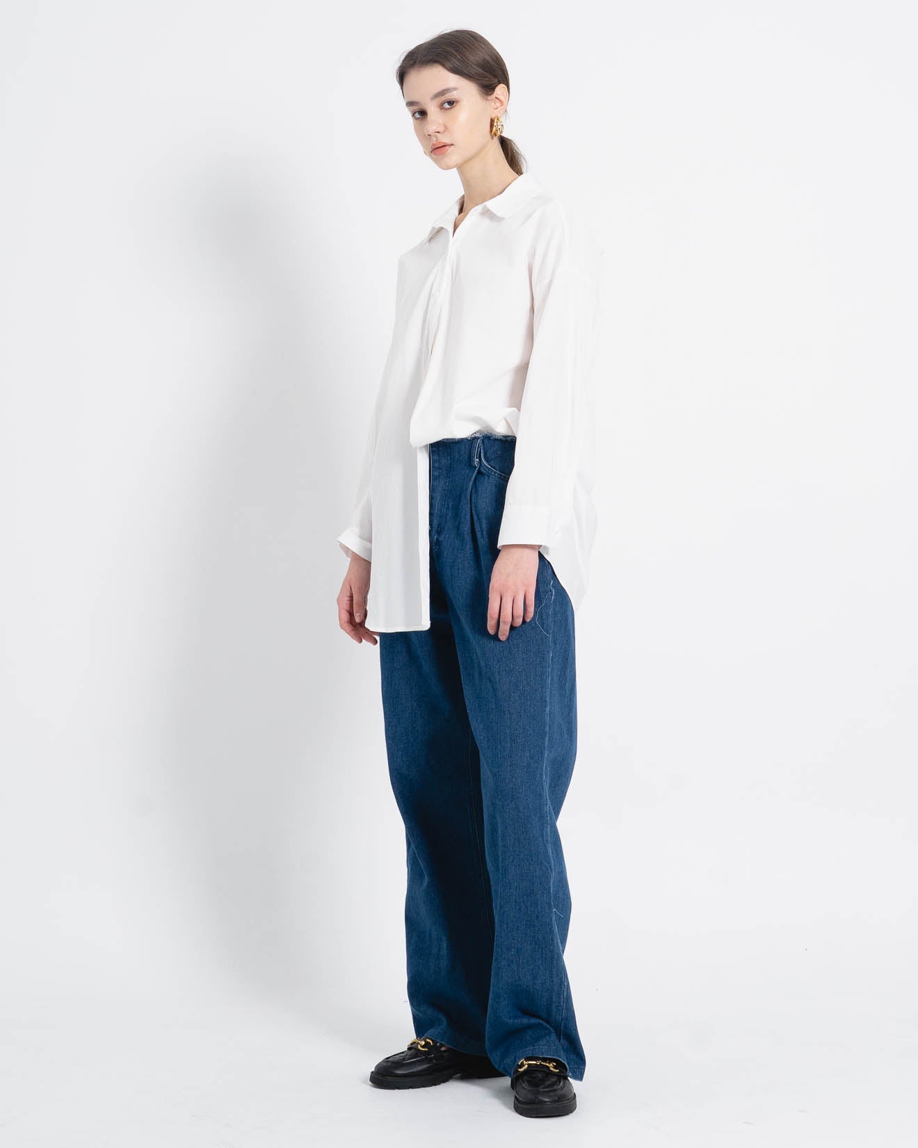 Irish Oversized White Shirt – Kemeja Wanita 187362