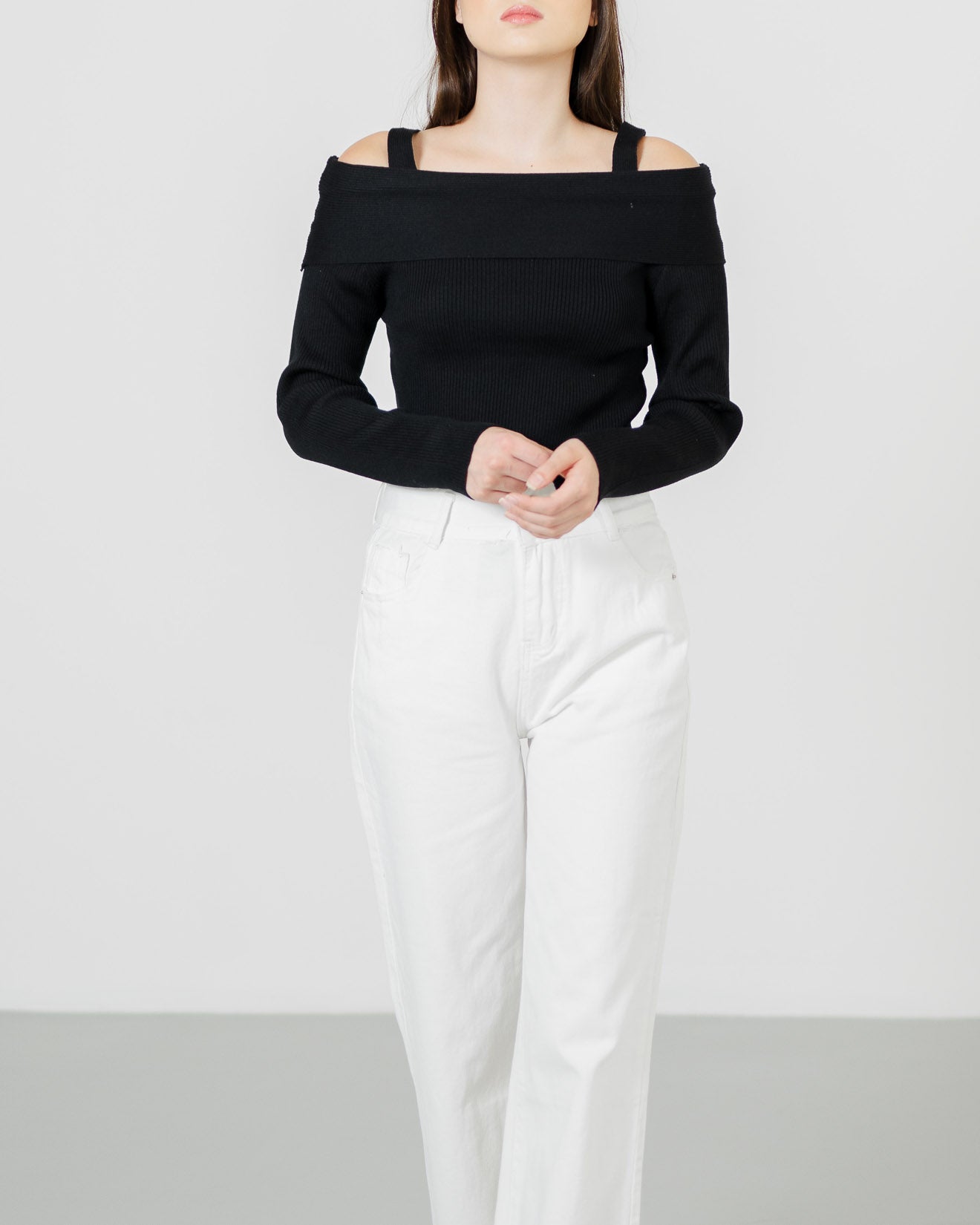 Revere Shoulder Knit Black Top – Atasan Rajut Lengan Panjang - 189461