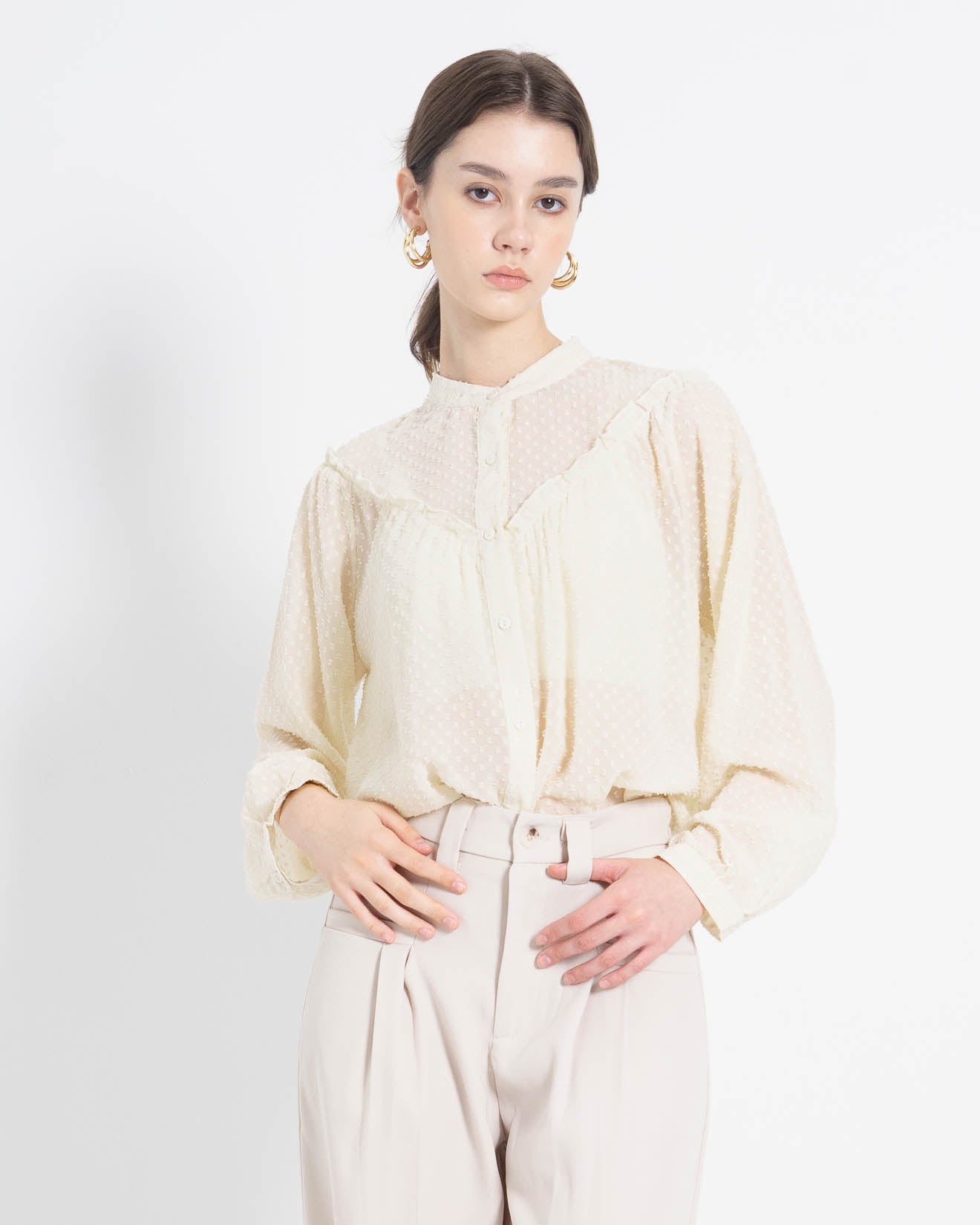 Johana Textured Sheer Ivory Blouse – Atasan Wanita Lengan Panjang - 188440