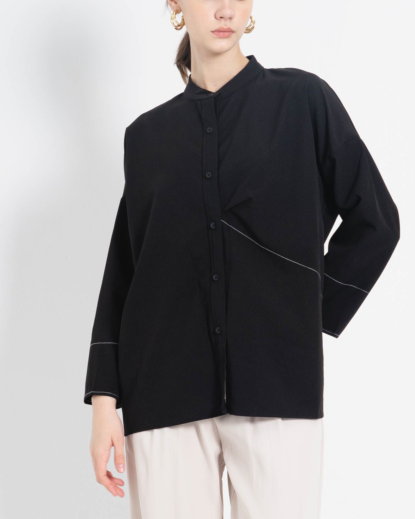 Tara Mandarin Collar Black Top – Atasan Wanita Lengan Panjang - 188637