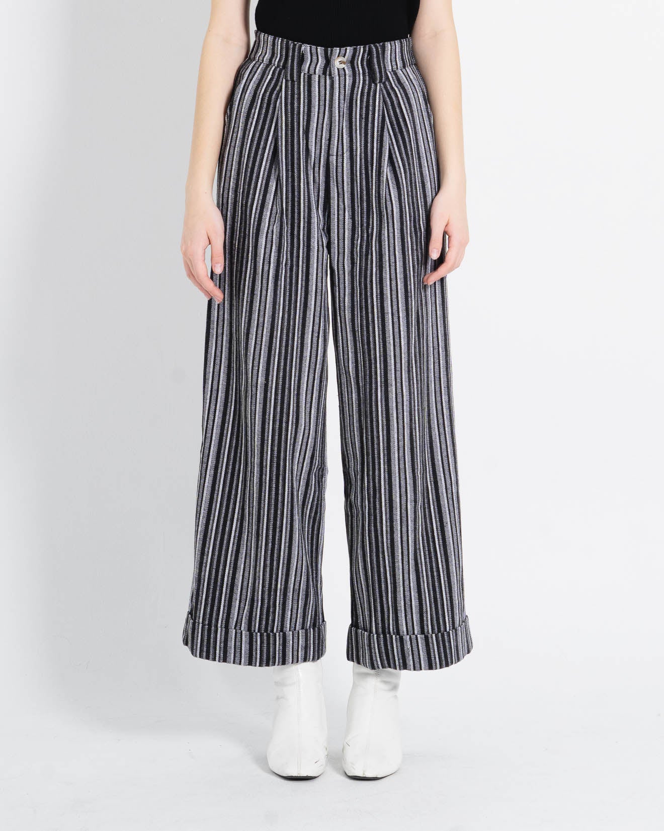 Calravia Stripped Wide Black Pants – Celana Panjang Wanita - 288985