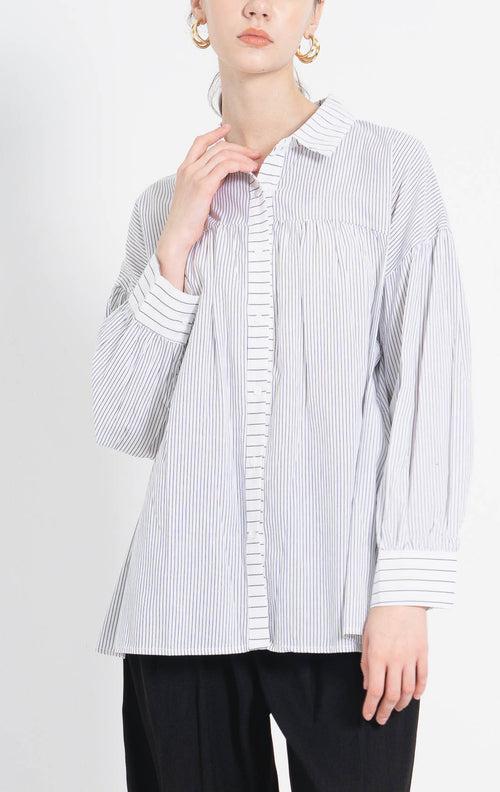 Cory Oversized Striped White Shirt – Kemeja Wanita Lengan Panjang - 188338