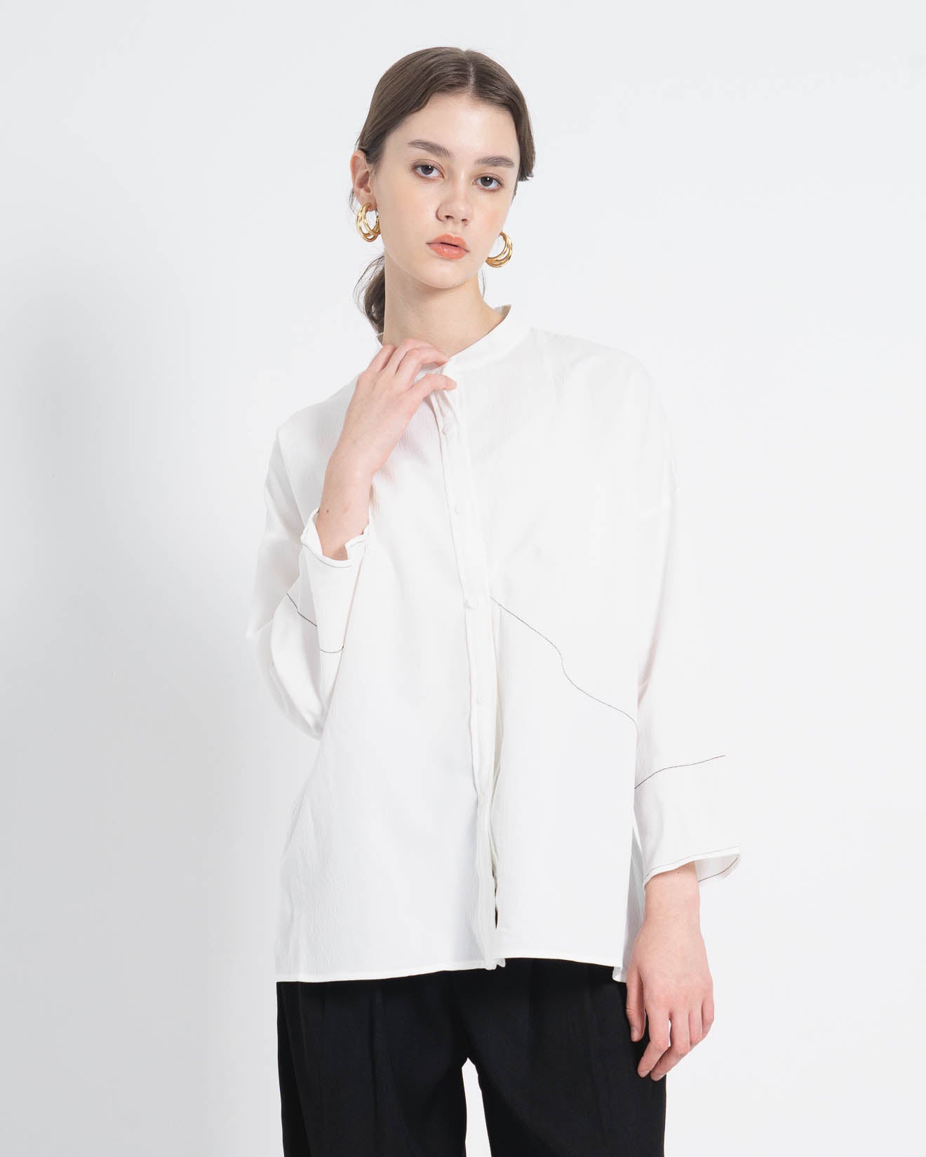 Tara Mandarin Collar White Top – Atasan Wanita Lengan Panjang - 188638