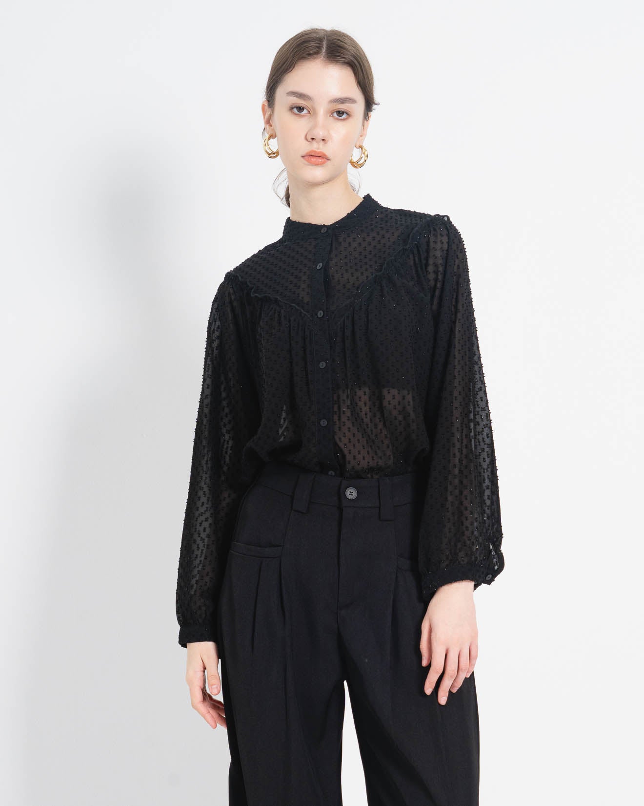 Johana Textured Sheer Black Blouse – Atasan Casual Lengan Panjang Wanita - 188441