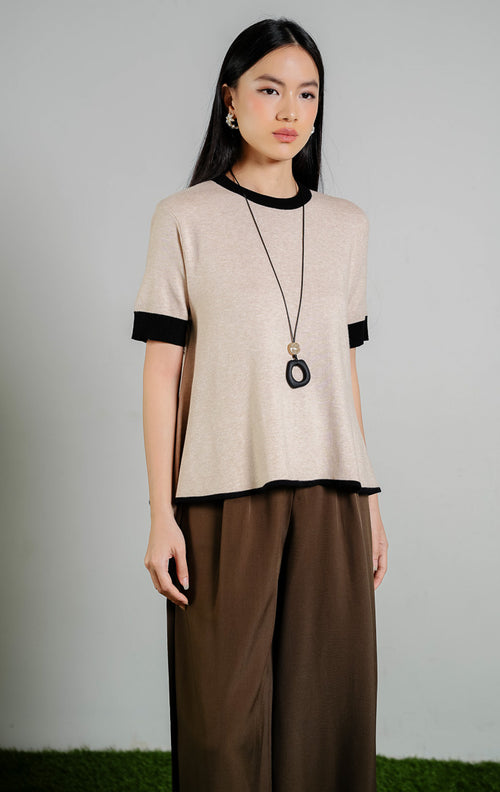 Marilyn A-line Shortsleeve Knit Top warna khaki, baju atasan rajut lengan pendek wanita model melebar warna krem khaki aksen hitam dari This Is April.