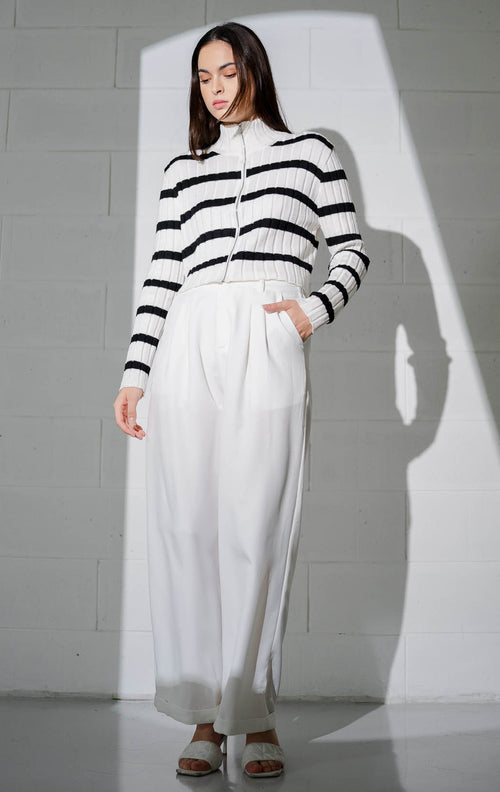 Syca High Neck Zipper Knit White Top – Atasan Wanita Rajut Lengan Panjang Casual - 189398