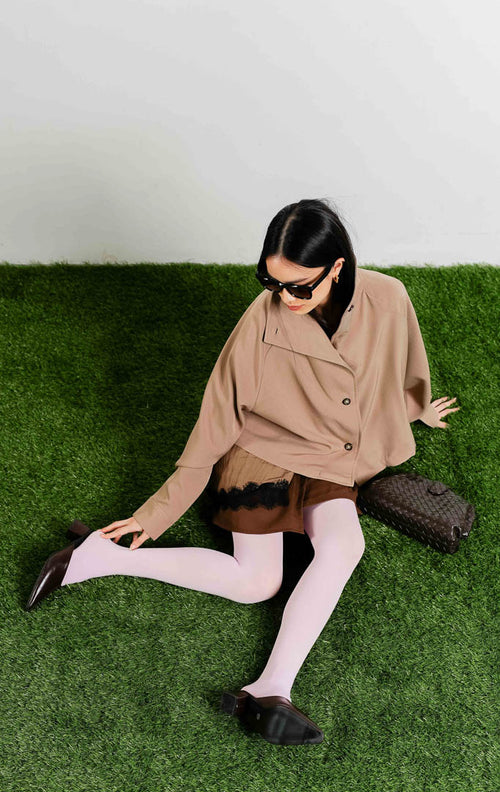 Blanca Funnel Neck Button Outer warna khaki, baju luaran jaket lengan panjang wanita model kerah tinggi warna cokelat muda dari This Is April. 