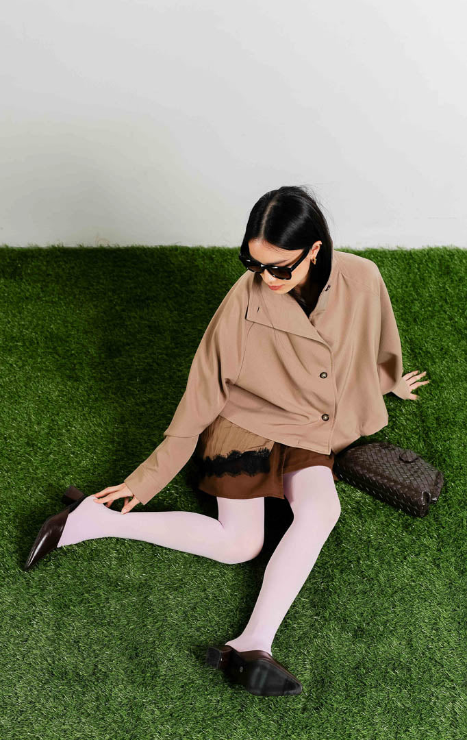 Blanca Funnel Neck Button Outer warna khaki, baju luaran jaket lengan panjang wanita model kerah tinggi warna cokelat muda dari This Is April. 