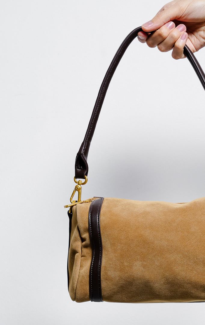 Orvyn Bag warna khaki, tas bahu shoulder bag wanita bahan suede cokelat muda tan dengan aksen garis panel kulit vertikal cokelat tua dari This Is April.
