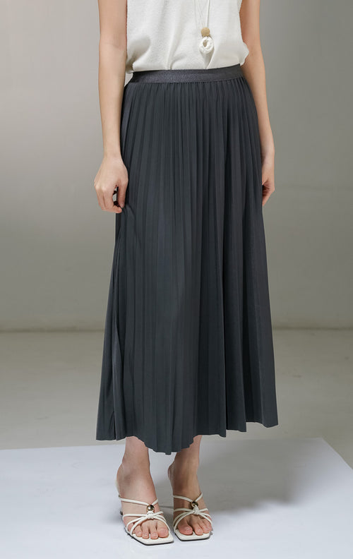 Rok panjang midi wanita This Is April Anessa Skirt warna abu-abu tua (dark grey), model rok plisket pleated lipit kecil dengan ban pinggang elastis karet penuh. 