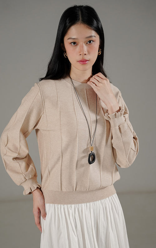  Kikiro Sweater Khaki dari This Is April, sweater rajut warna khaki dengan detail list vertikal kontras dan ujung lengan puff sleeve