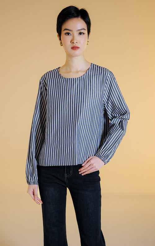 Pakaian wanita model blus lengan panjang motif garis-garis dengan kerah pelaut lepas-pasang dan aksen tali (striped detachable sailor collar blouse) warna navy Annelia Top untuk gaya kasual anggun. 