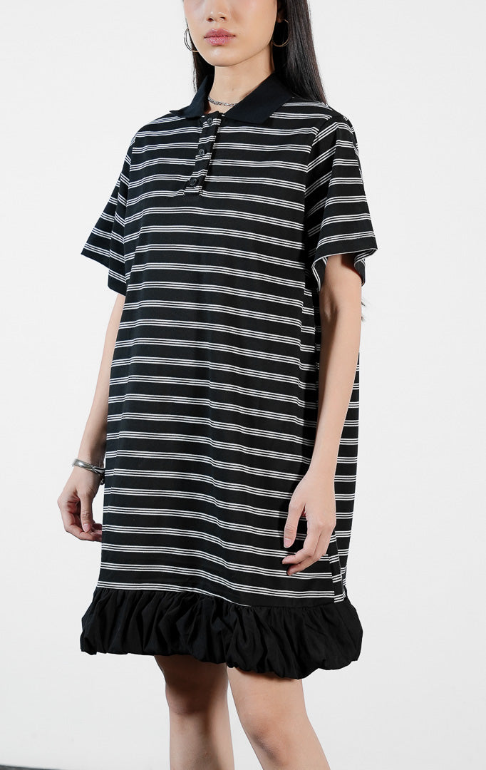 Pakaian wanita model dress midi kerah polo lengan pendek motif garis dengan detail bawah rok model balon (black pinstripe balloon hem midi dress) Finlo Dress untuk gaya kasual modern. 