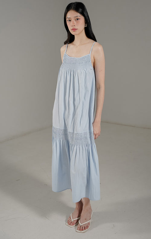 This Is April Kayden Dress Baby Blue Gaun Kerut Tanpa Lengan